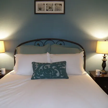 La Bastide Bed And Breakfast-3